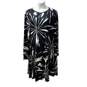 Be Stage Black and White Soft Knit  Long Sleeve Dress with Pockets Size 1X